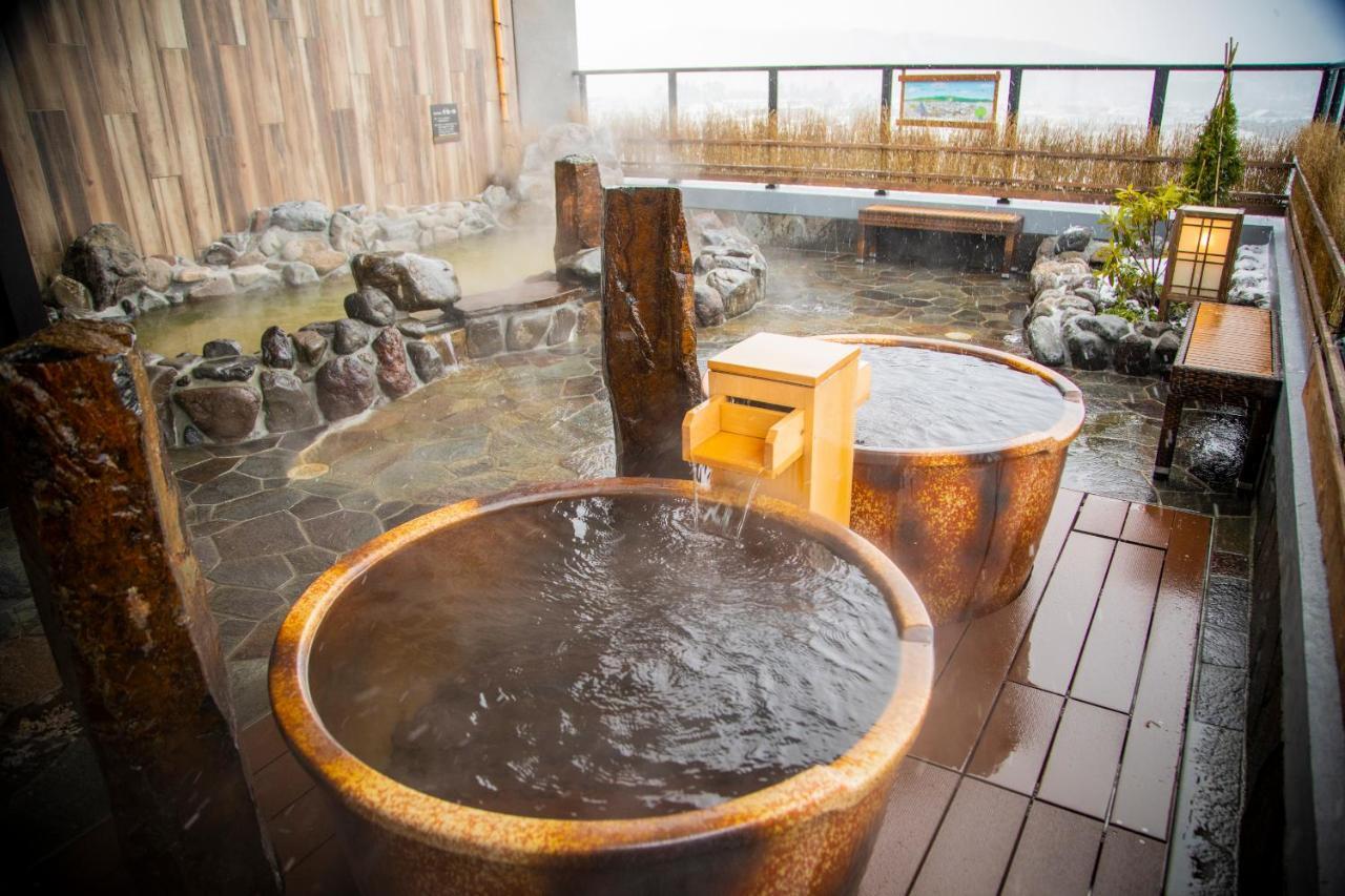 La Vista Furano Hills Natural Hot Spring Exterior photo